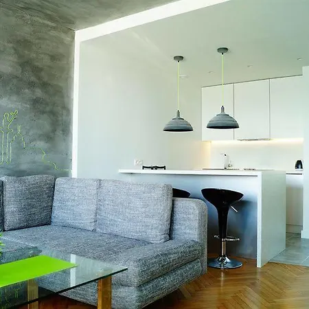 센터 아파트먼티