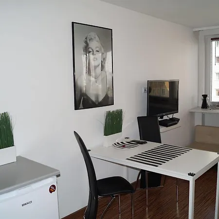 Apartment Centre