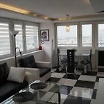 Centre * وارسو